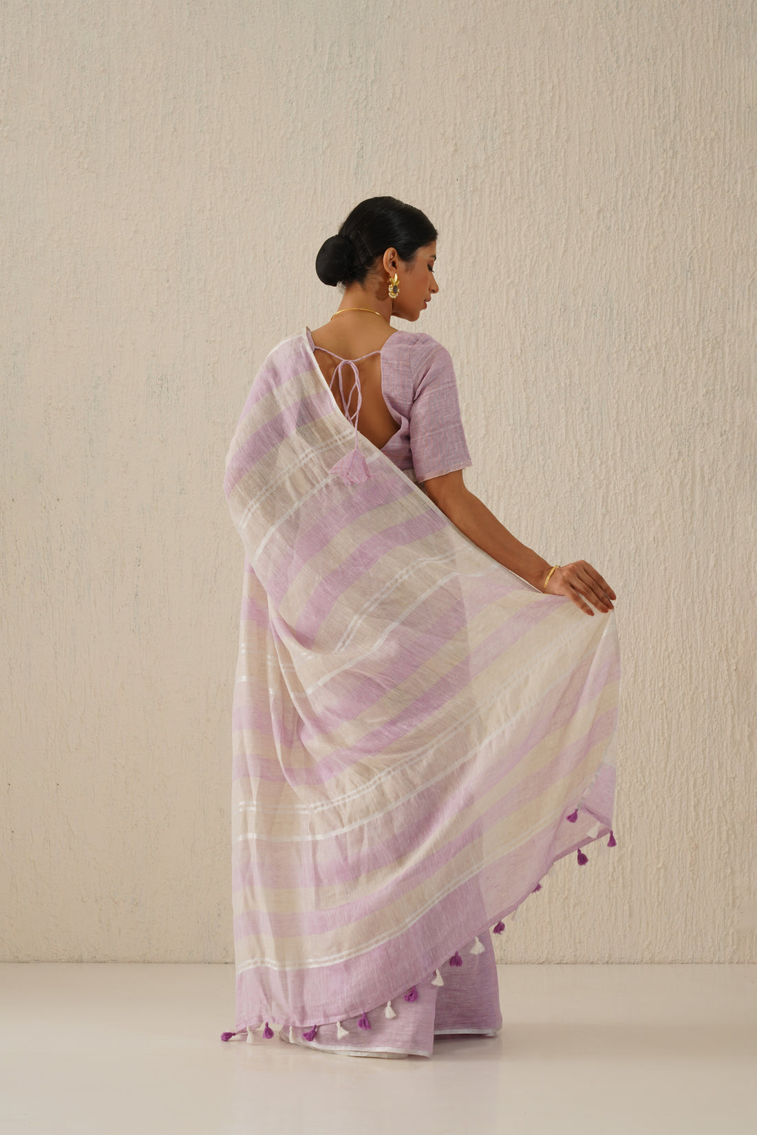 Esha Lavender & Beige Stripes Handloom Linen Sari