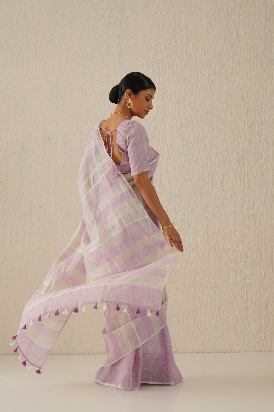 Esha Lavender & Beige Stripes Handloom Linen Sari