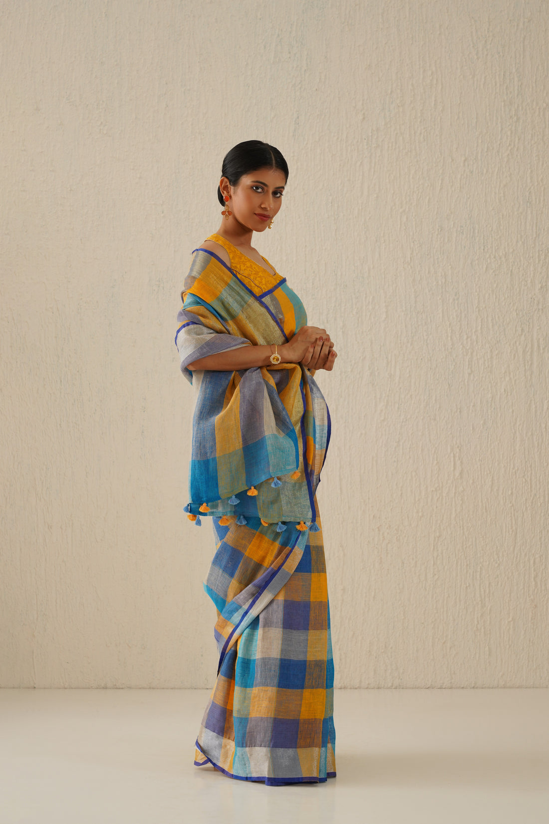 Ziva Handloom Stripe Linen Zari Sari