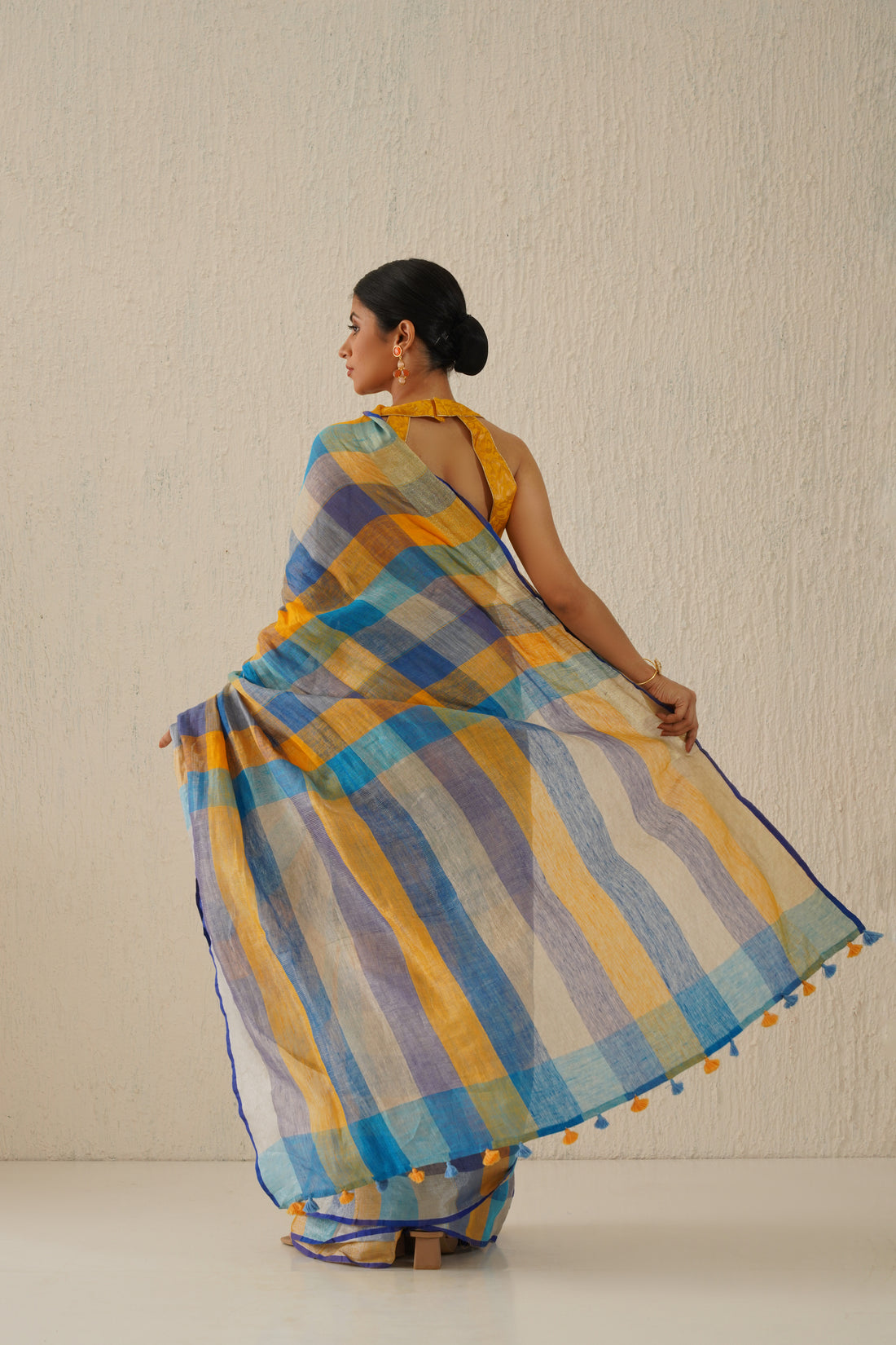 Ziva Handloom Stripe Linen Zari Sari