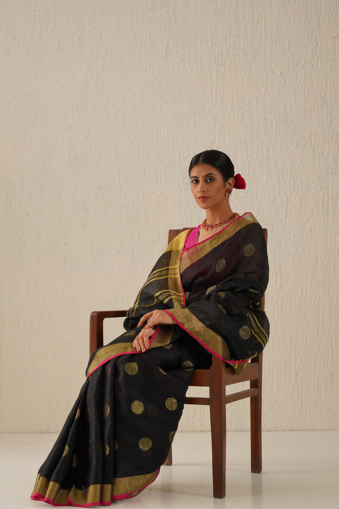 Laali Black & Gold Handloom Linen Jamdani Sari