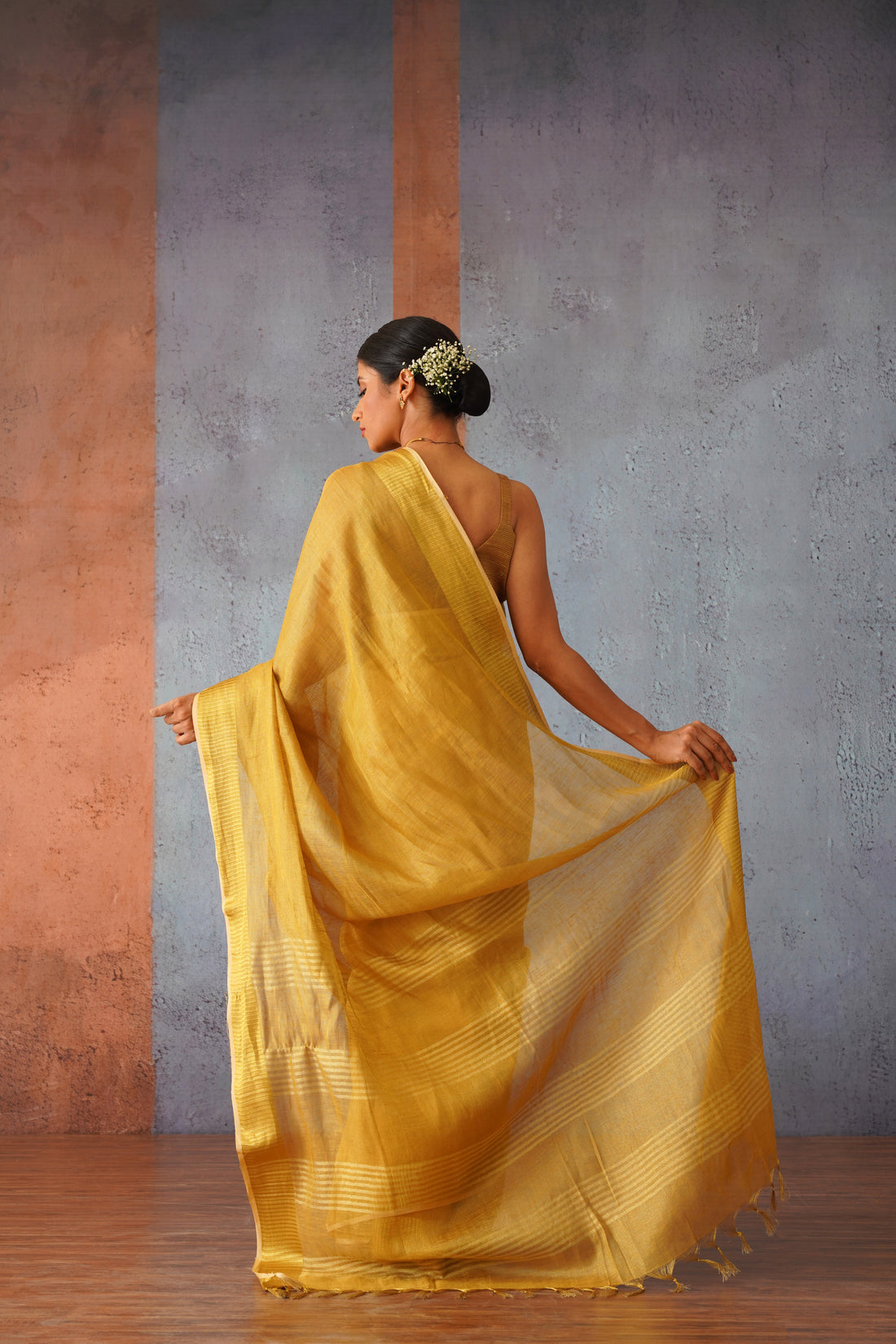 Golden Diva Tissue Linen Sari