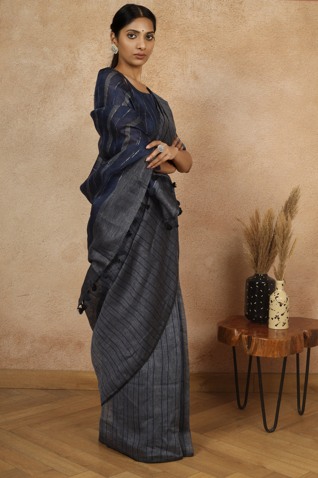 Lata Linen Sari