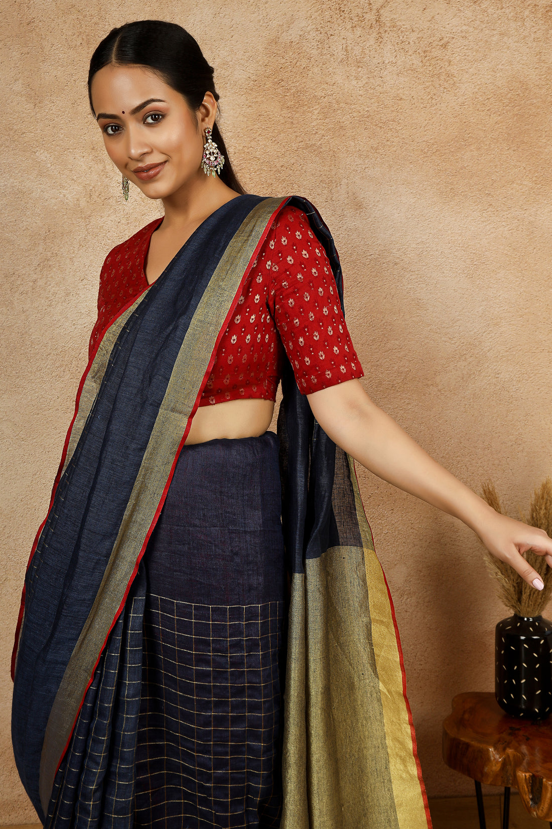 Jhilmil Linen Sari