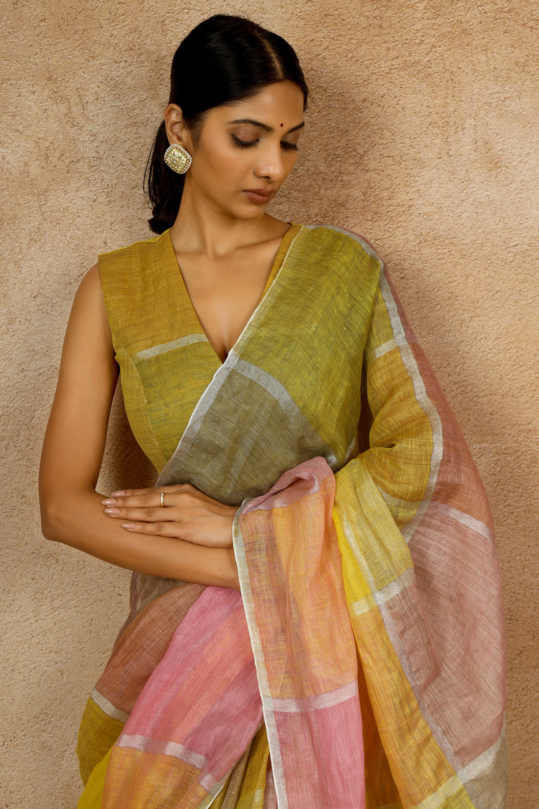 Holika Linen Sari