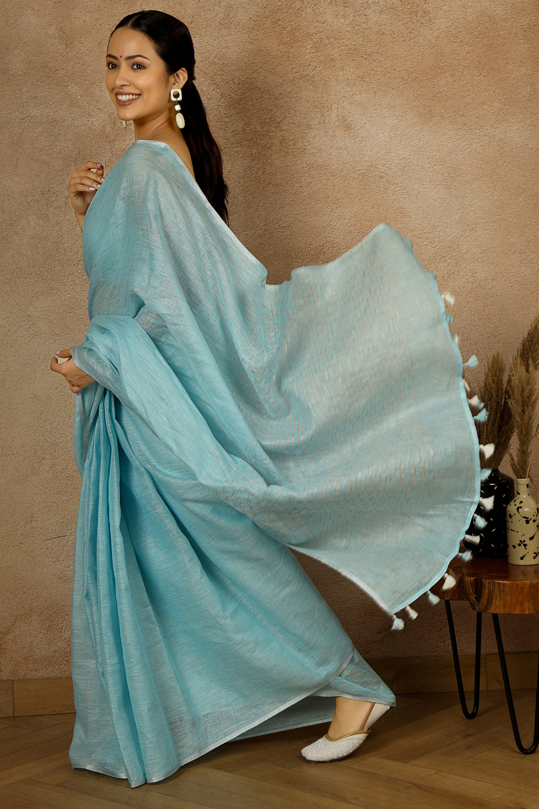 Hawaii Sky Blue Linen Sari with zari on pallu