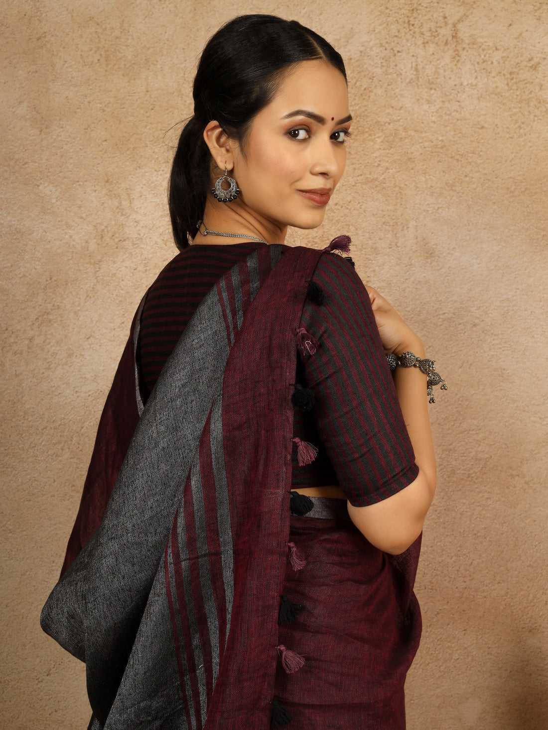 Mira Linen Sari