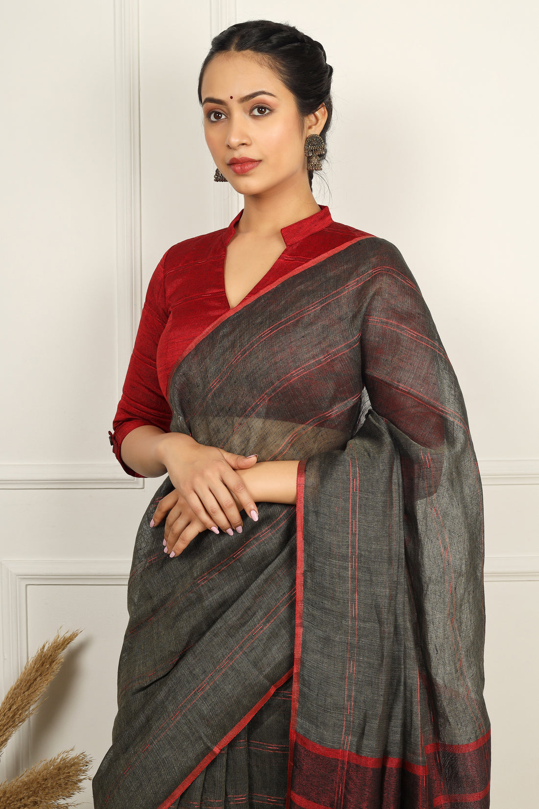 Kaira Linen Sari