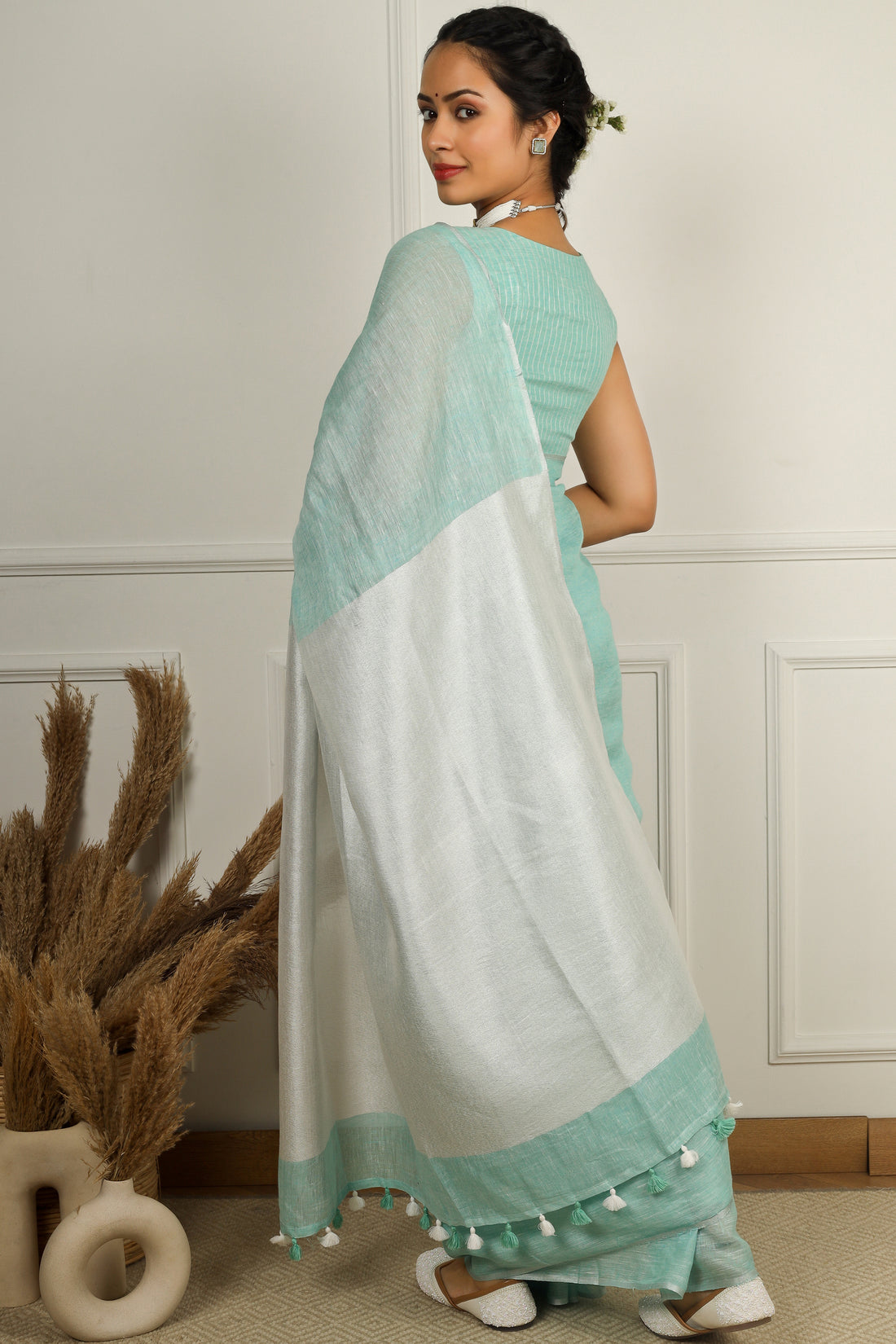 Neer Linen Sari