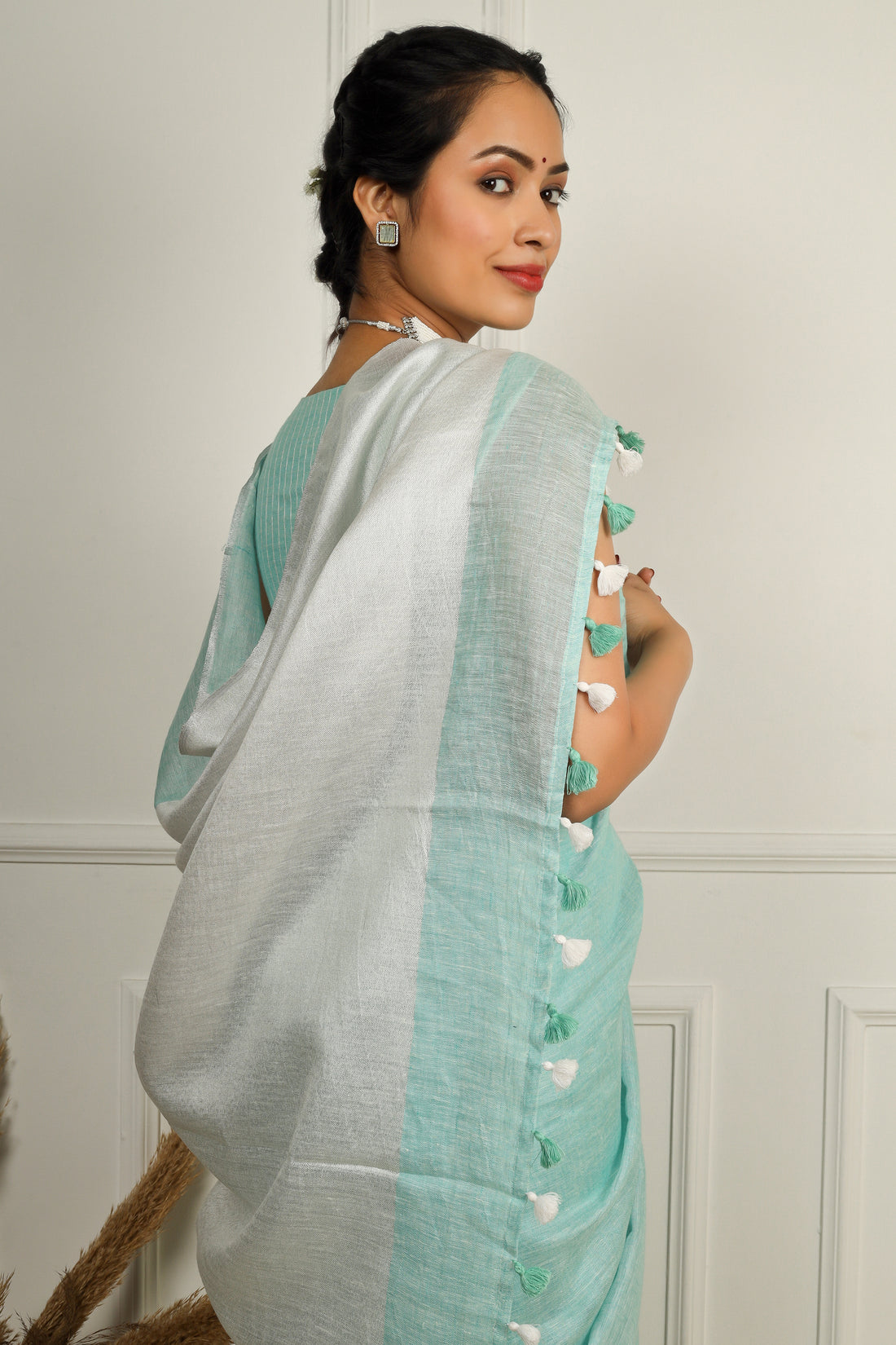 Neer Linen Sari