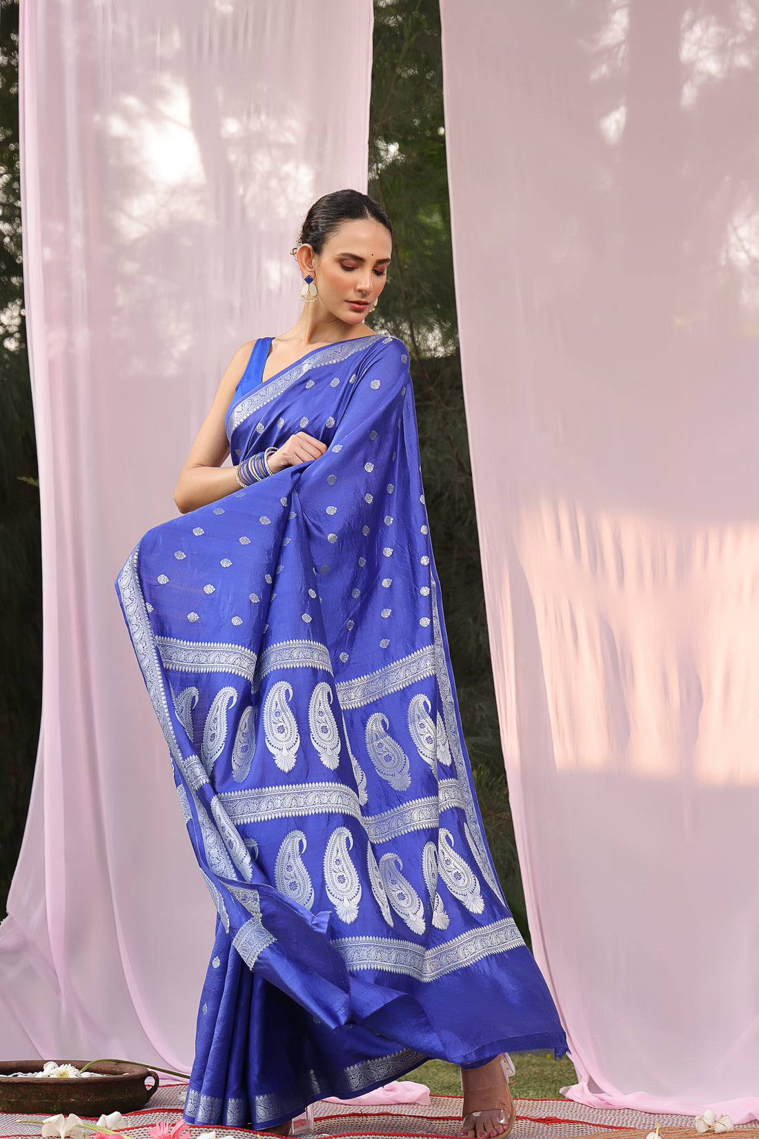 Neelam Regal Weave Banarsi Silk Saree