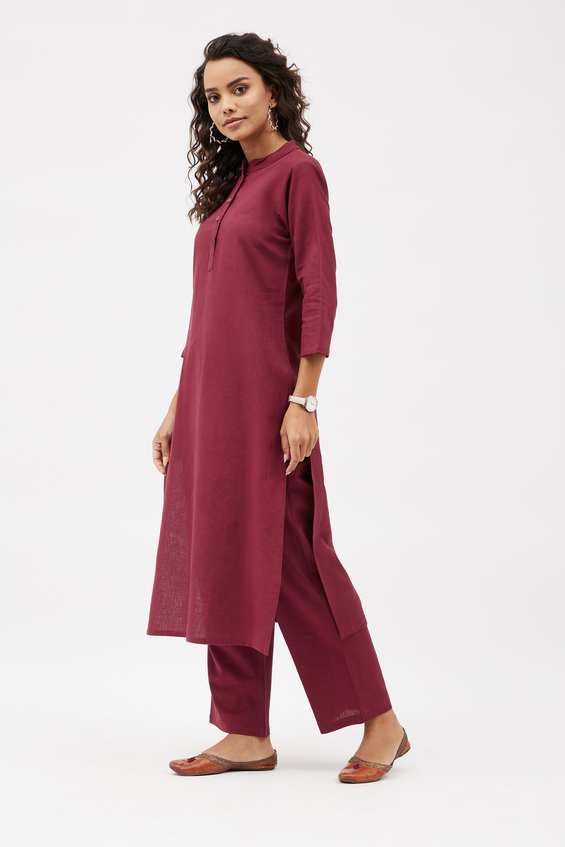 Straight Fit Elegant Linen Blend Kurta Set - Maroon (Set of 2)