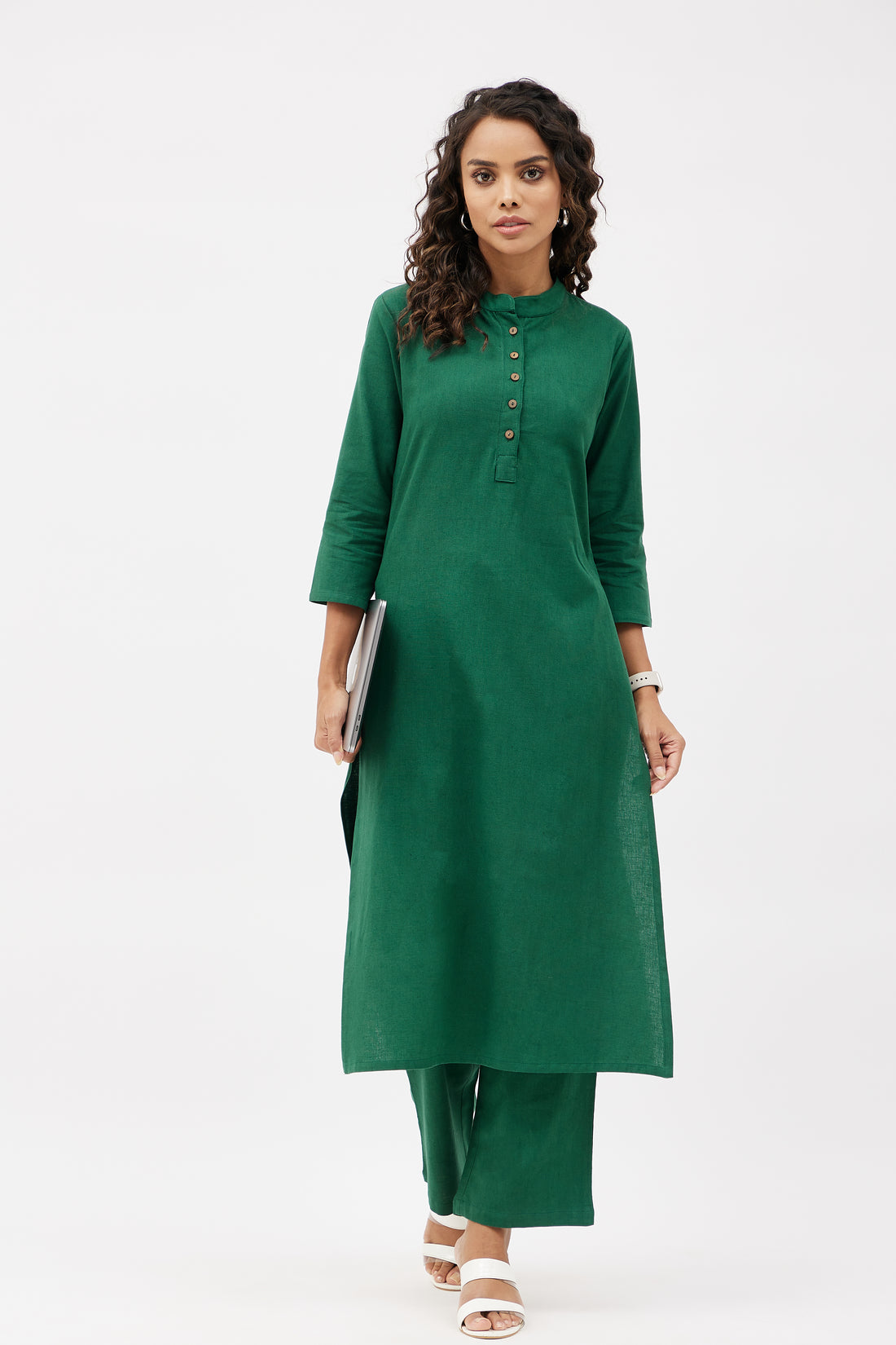 Straight Fit Elegant Linen Blend Kurta Set - Emerald Green (Set of 2)